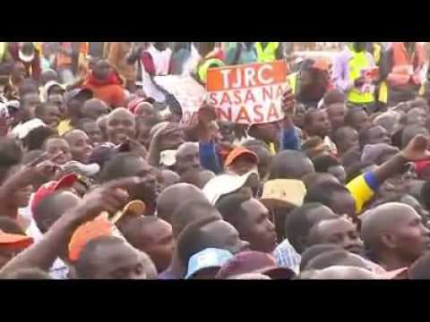 Raila answers the Jubilee brigades on land matters during the NASA campaign in Kitengela.