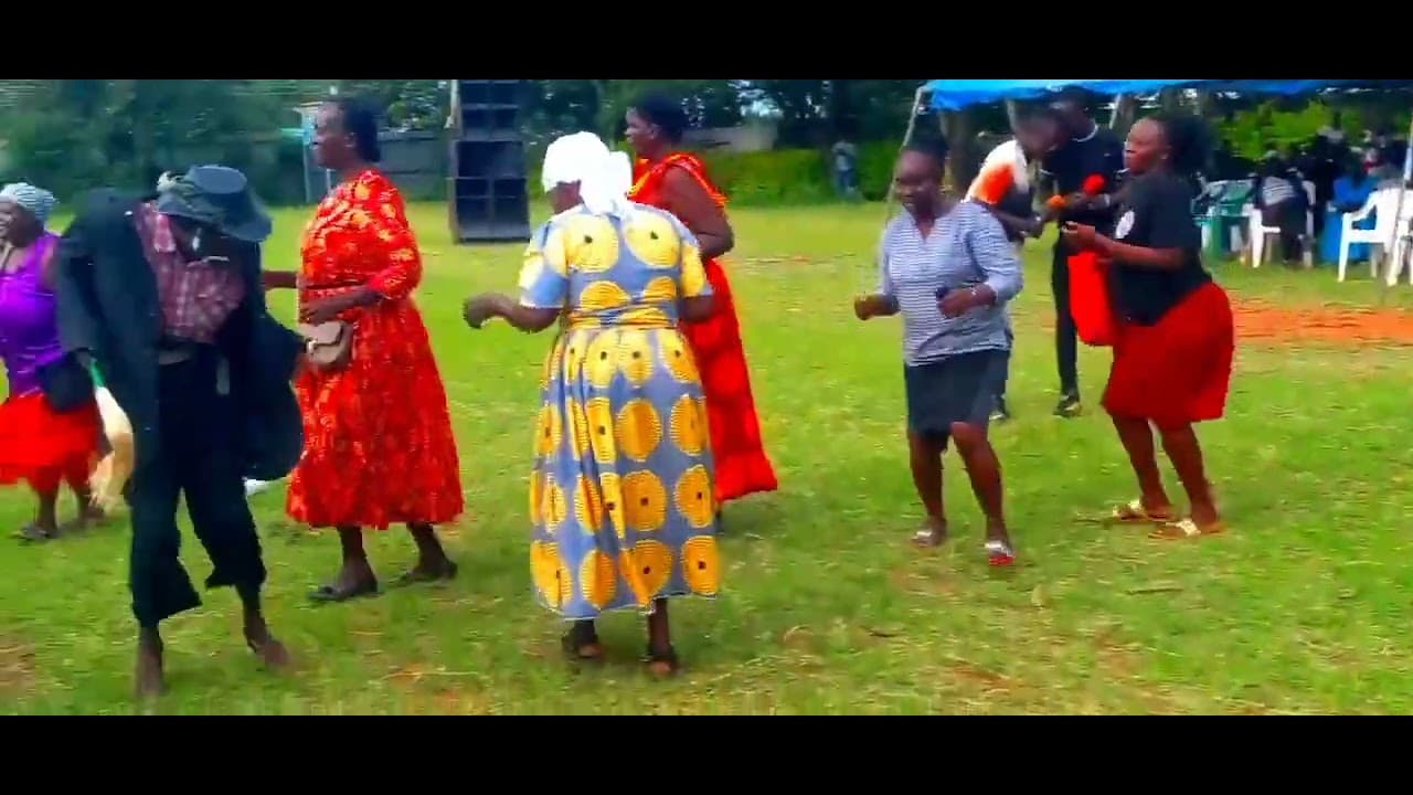 Kadibo Arts Epicentre performing jodongo dance at Otieno Oyoo high school. SUBSCRIBE