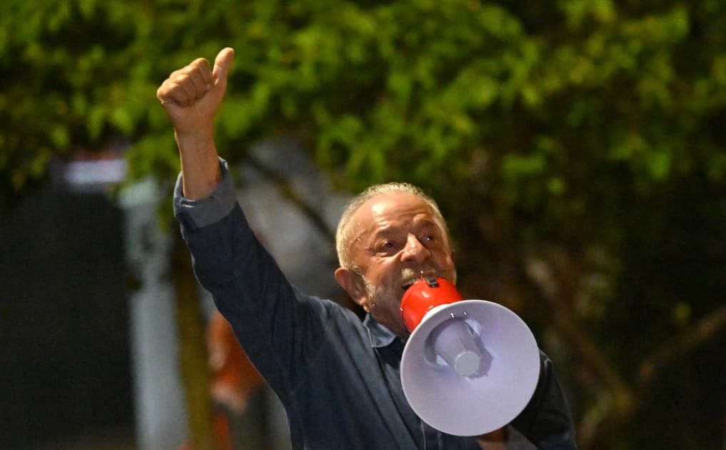 Lula, Brazil's political titan, defies the passage of time