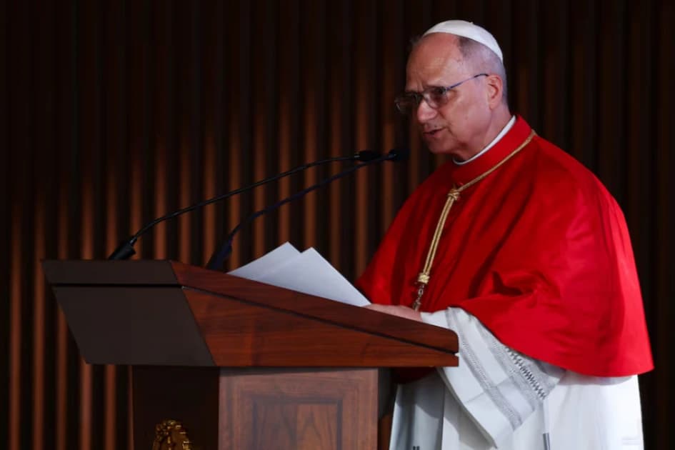 Pope urges French bishops to 'persevere' against clerical sex abuse