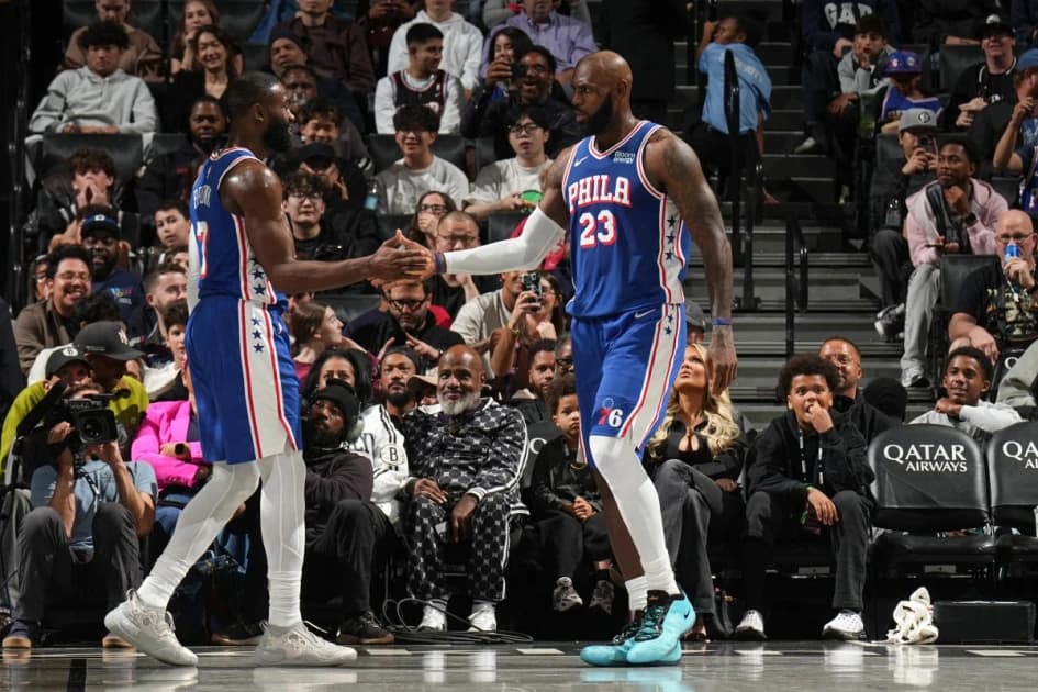 LeBron shines in pre-season debut for re-tooled 76ers