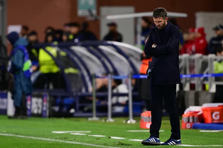 Man Utd's Carrick on borrowed time, free-scoring Brighton face Liverpool