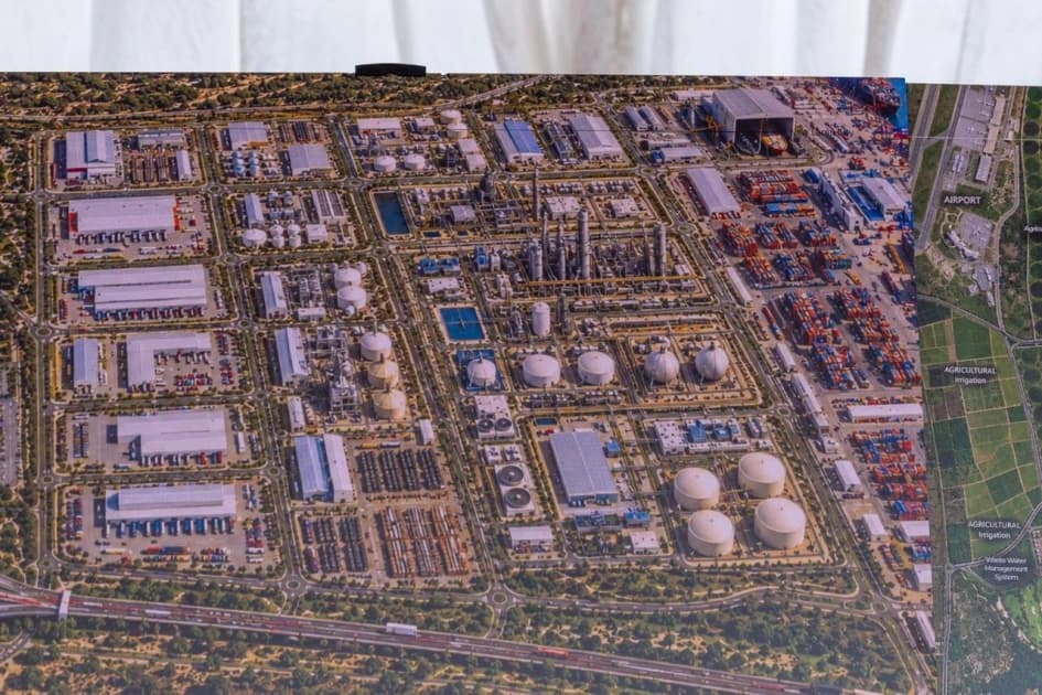 'Lekki proved it can be done, Lamu must repeat it,' Dangote says at refinery launch