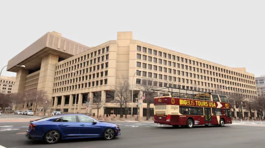 FBI arrests man for plotting mass shooting at Mall of America