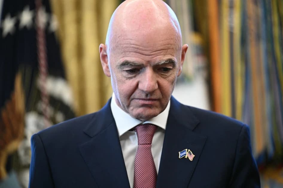 Infantino offers apology but 'no answers' at FIFA meeting over World Cup plan