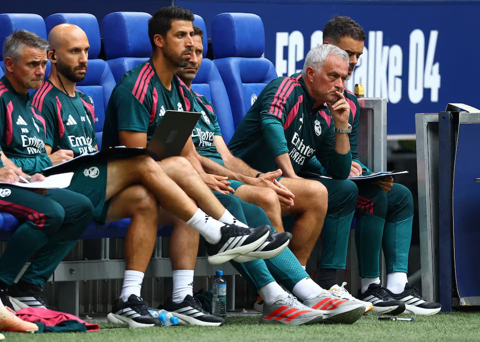 Mourinho's Real Madrid playing catch-up in Clasico countdown