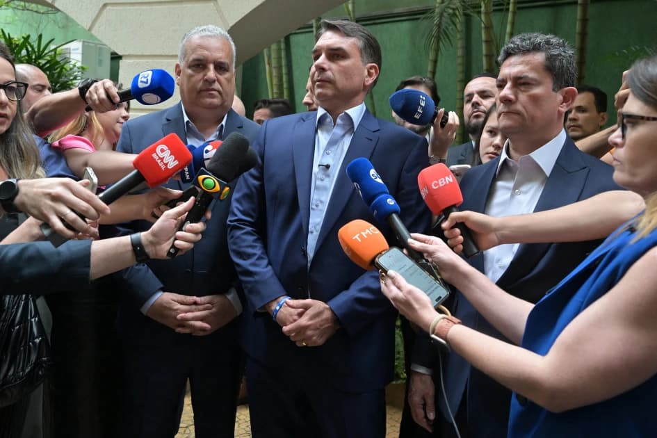 Lula, Bolsonaro to face off in first debate of bruising election