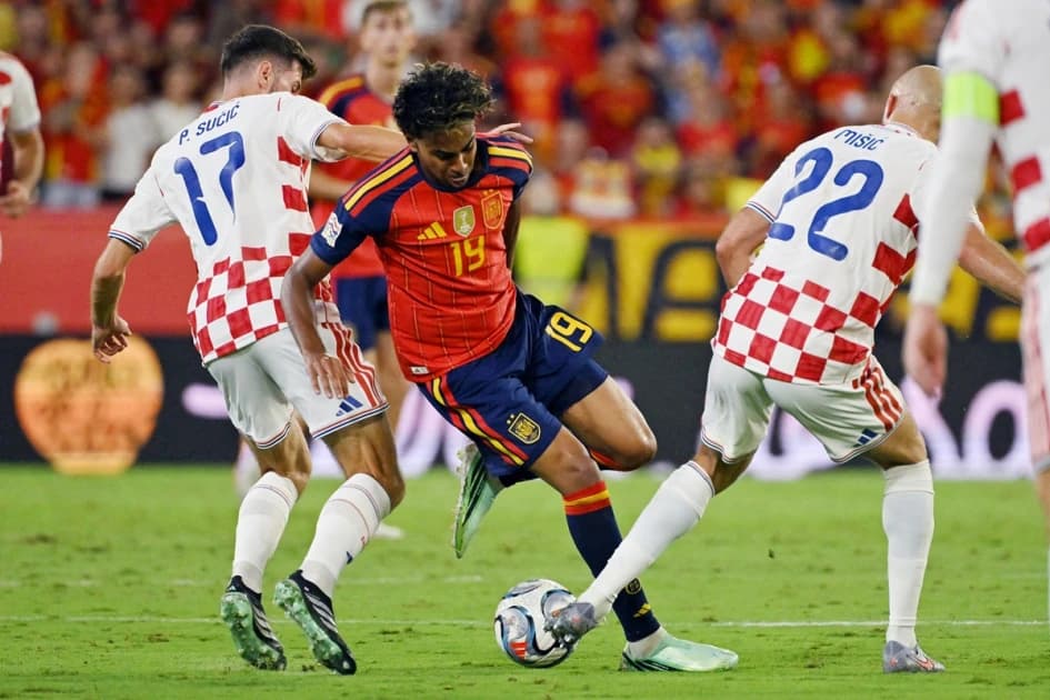 Spain brush aside Croatia in Nations League, England down Czechs