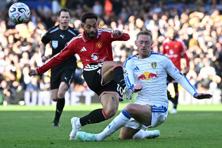 Leeds hit back to deny Man Utd morale-boosting win