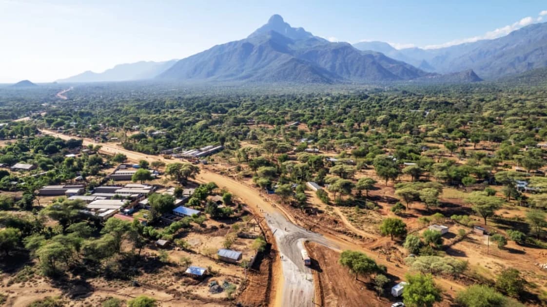 Ruto inspects Ksh.4.4B road project to open up West Pokot, Kerio Valley