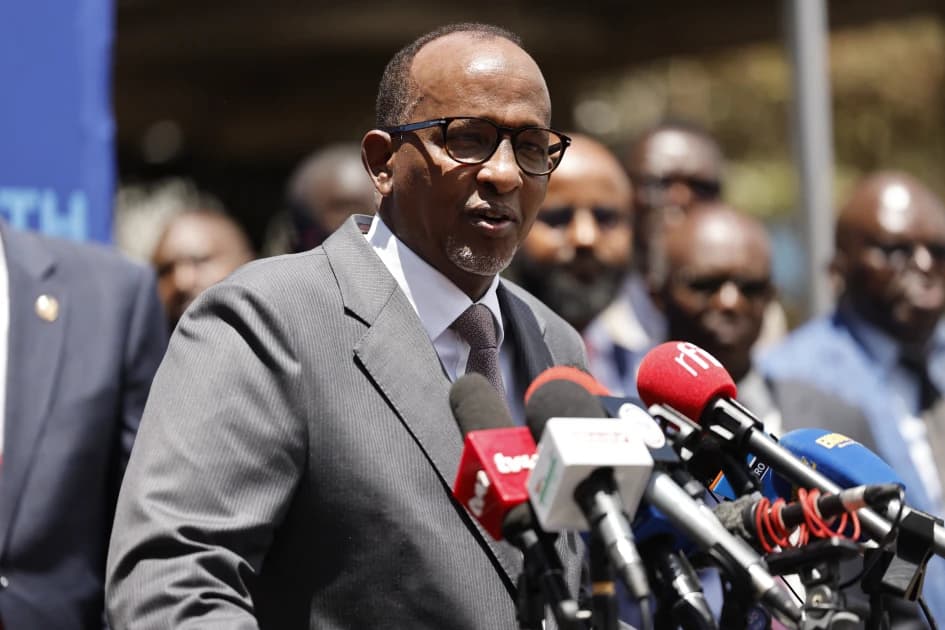 Ebola: Gov't urges calm, says systems in place to contain potential spread