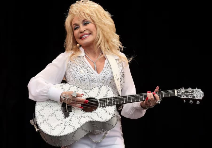 Nashville airport to be renamed after Dolly Parton