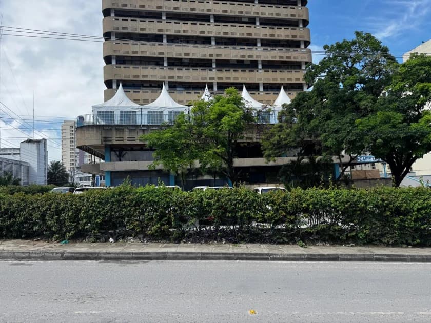 EACC recovers Ksh. 25M road reserve in Mombasa