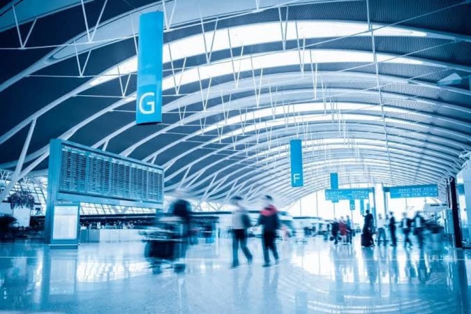 UK hit by new air traffic outage, cancelling flights