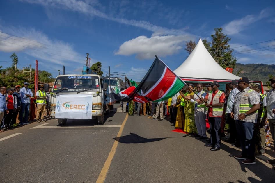 Ruto flags off Ksh.34.5M electricity projects targeting over 300 households in Mwatate