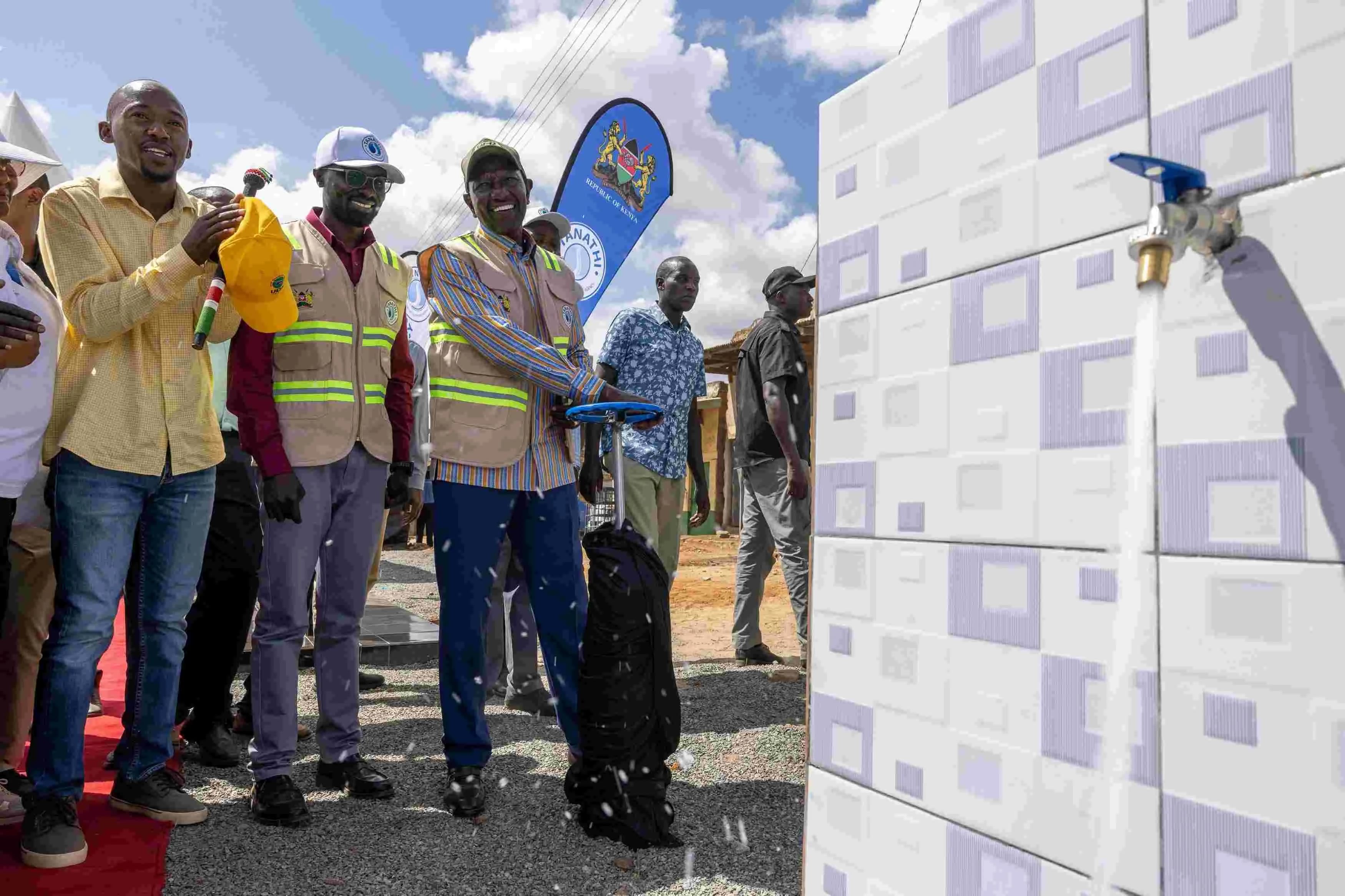 Ruto woos Kalonzo, Ukambani voters with fresh development promises