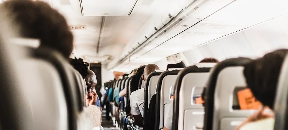 UN agency pushes global plan to cut flight delays, emissions