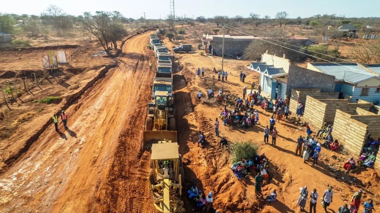Ruto orders tarmacking of road leading to Kalonzo’s home, urges him to back 2027 re-election bid