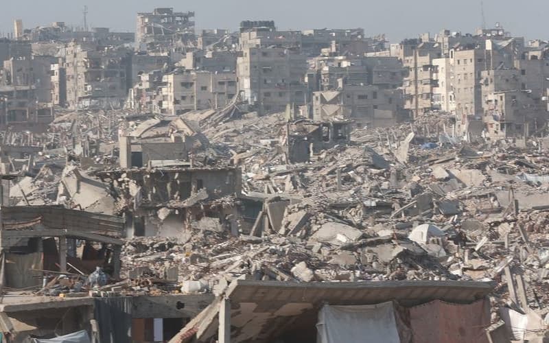 Dockworkers in 22 countries strike to block arms shipments to war zones