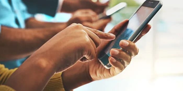 Ruto Announces Plan to Scrap 25% Import Duty on Mobile Phones
