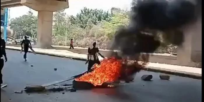 UoN Students Block Waiyaki Way in Protest Over Lecturers' Strike