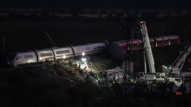 Spain begins three days of mourning after train crash kills dozens