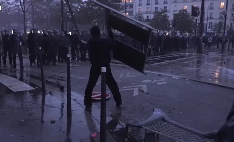 Almost 1,000 arrested as clashes follow another day of mass protests across France