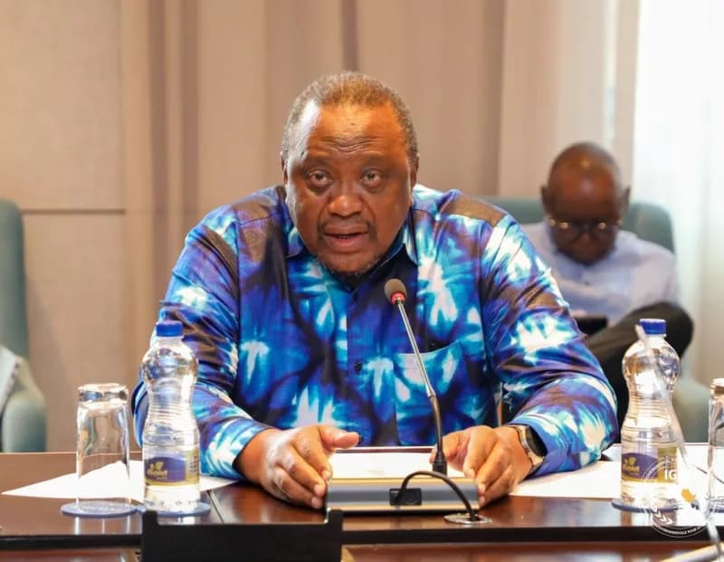 Uhuru issues warning over social media fake accounts using his name