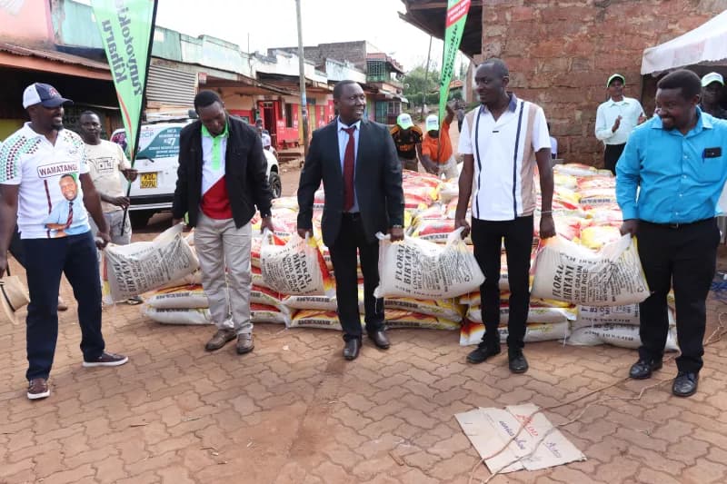 Kiharu schools receive rice donation to feed candidates