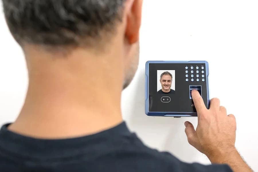 Biometric Payments: How Fingerprints and Face Scans Are Replacing PIN Codes