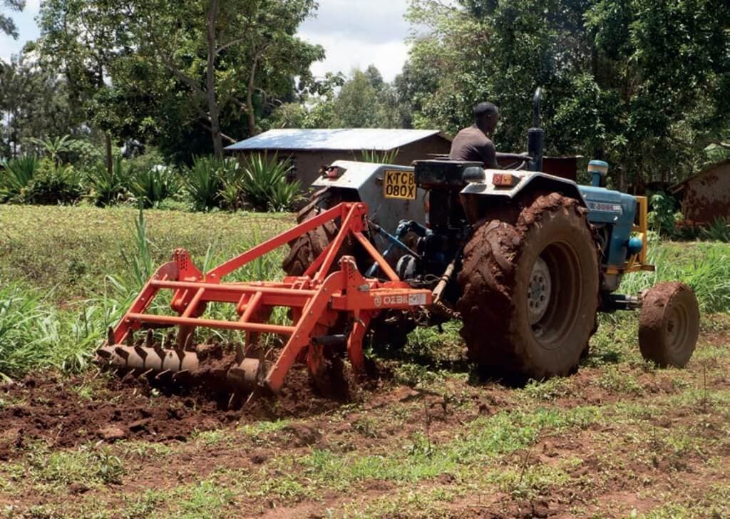 7.500 farmers access cheap agriculture machinery through self-help model