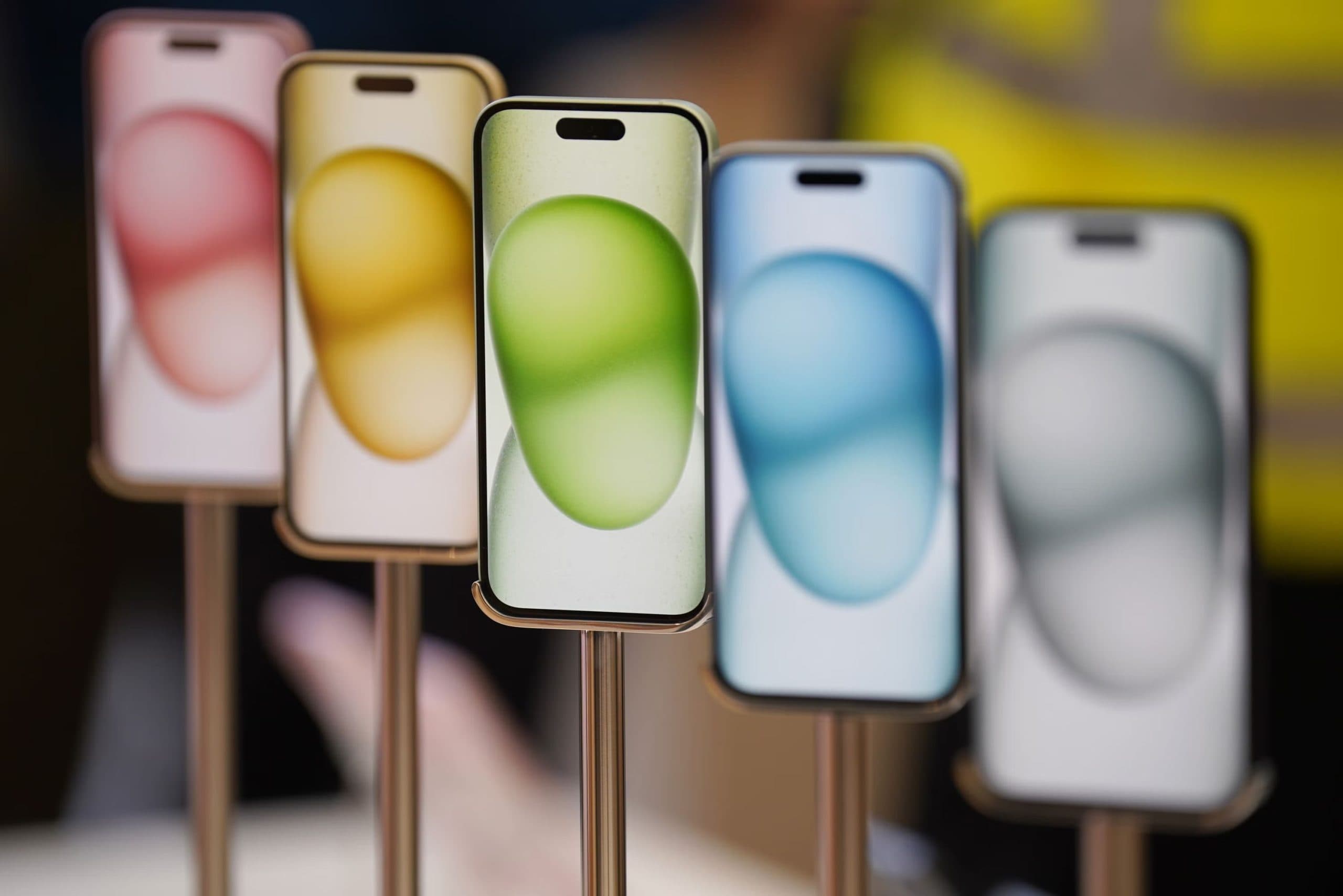 Why is Apple Always Late With New iPhone Features?