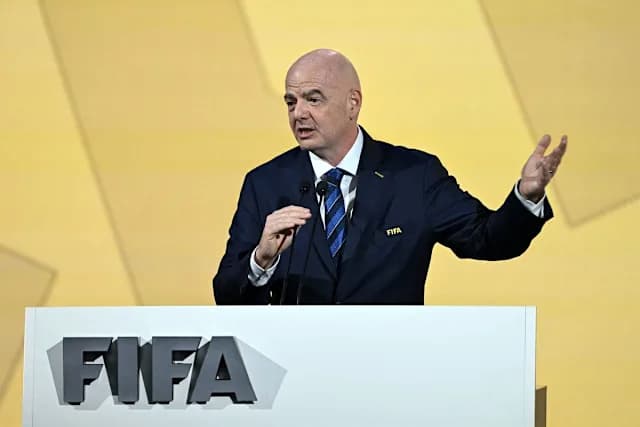 English FA prepares to withdraw backing for Infantino’s FIFA re-election