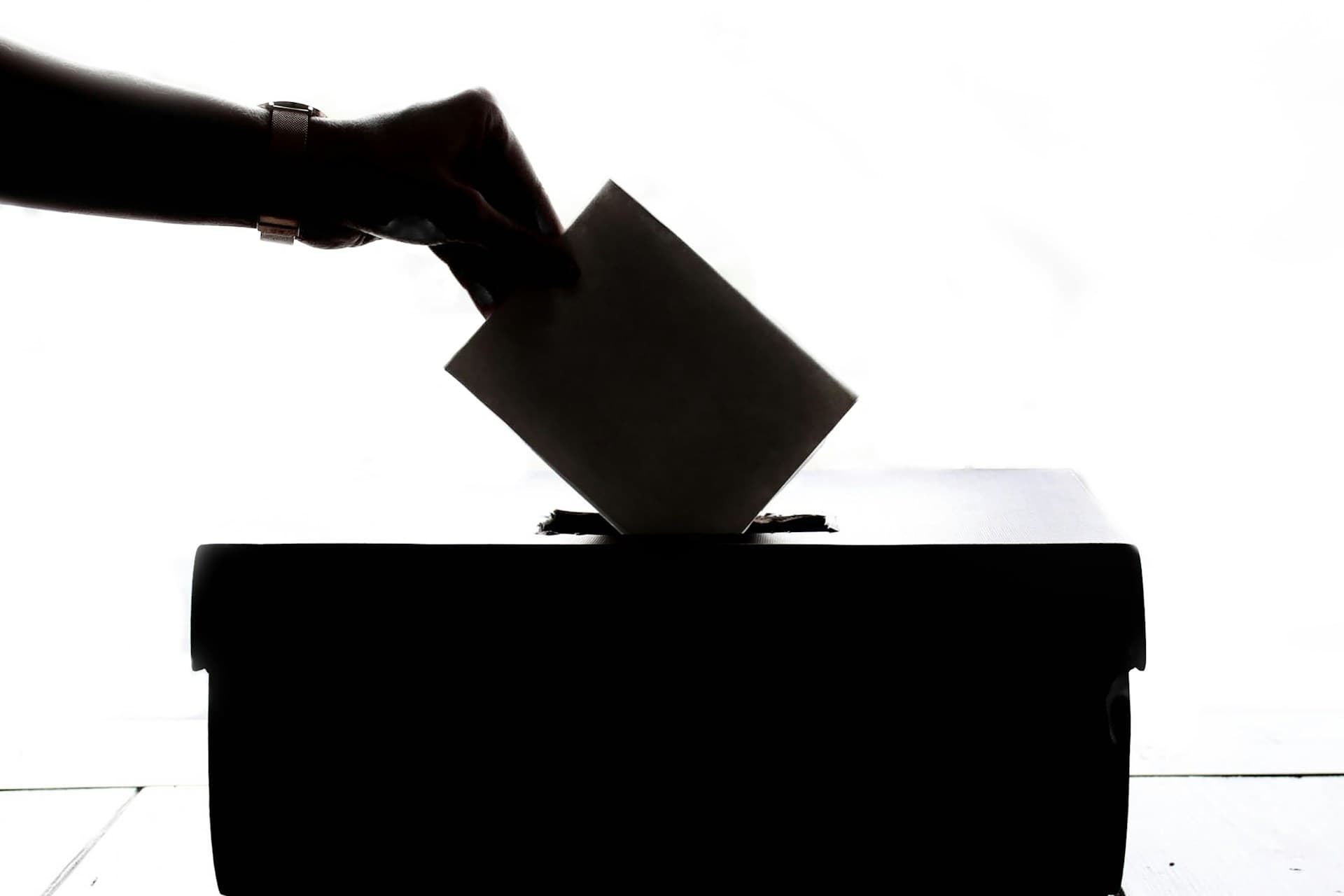 How to register as a voter, through IEBC, in Kenya