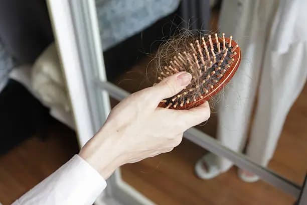 How to Stop Hair Breakage Naturally