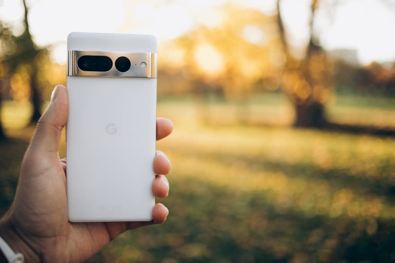 Report: Millions of Google Pixel Users Vulnerable to Hacking Due to Pre-Installed App