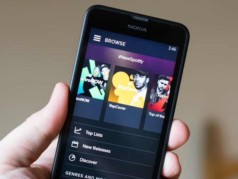 Spotify to roll out DMs