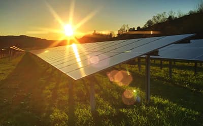 Massive Plas Power Estate Solar Farm Proposed, London