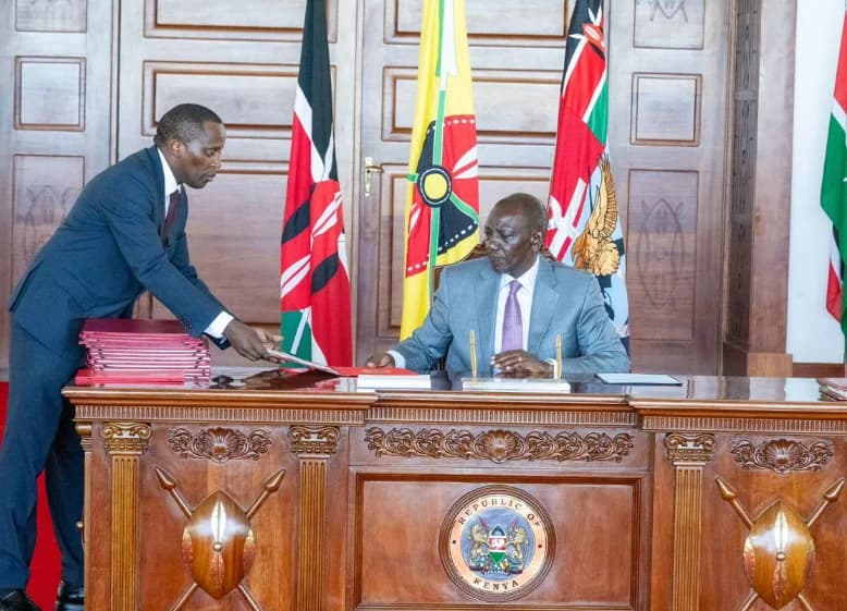 Ruto Signs Coffee Act as Board Takes Over Regulation of Sector