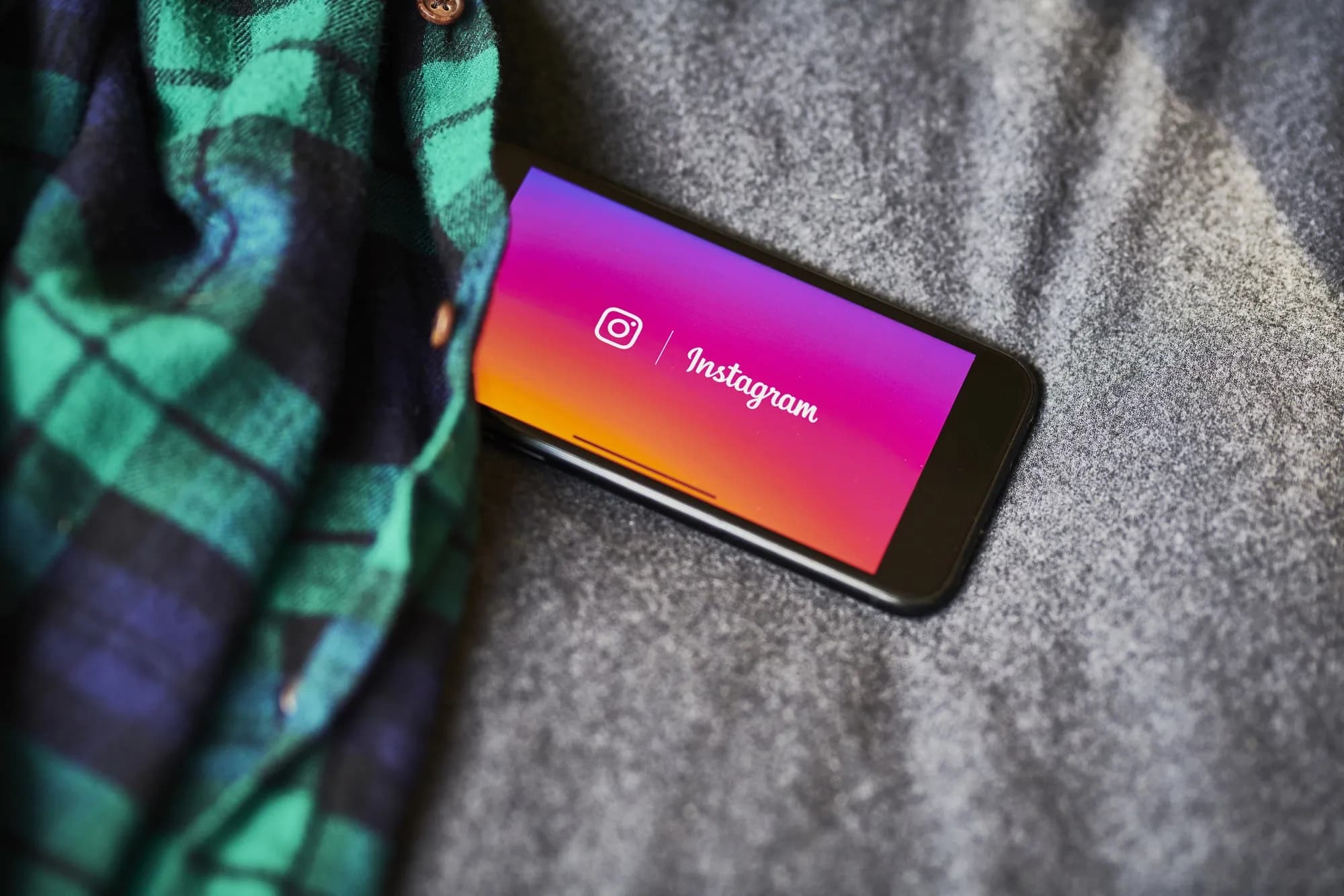 Instagram Denies Microphone Spying Rumors to Target Ads