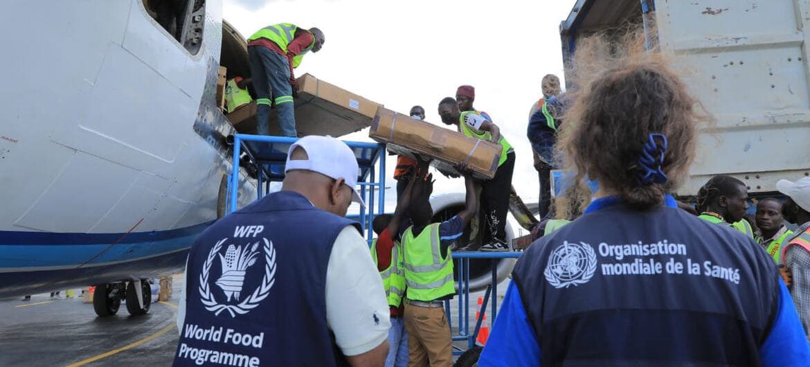 Ebola epidemic spreading rapidly and outpacing containment efforts