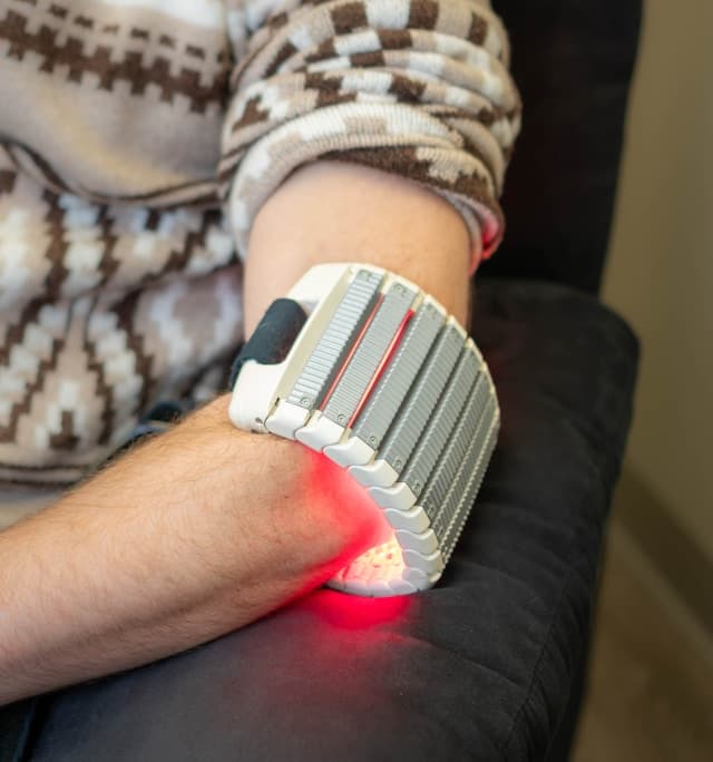 Red Light Therapy Neck and Chest Mask: 30-Day Honest Results