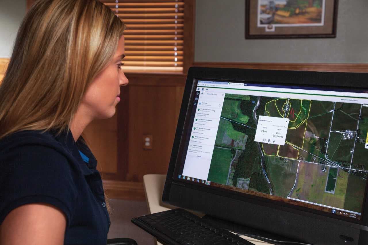 John Deere offers South African software firms the chance to help boost precision farming