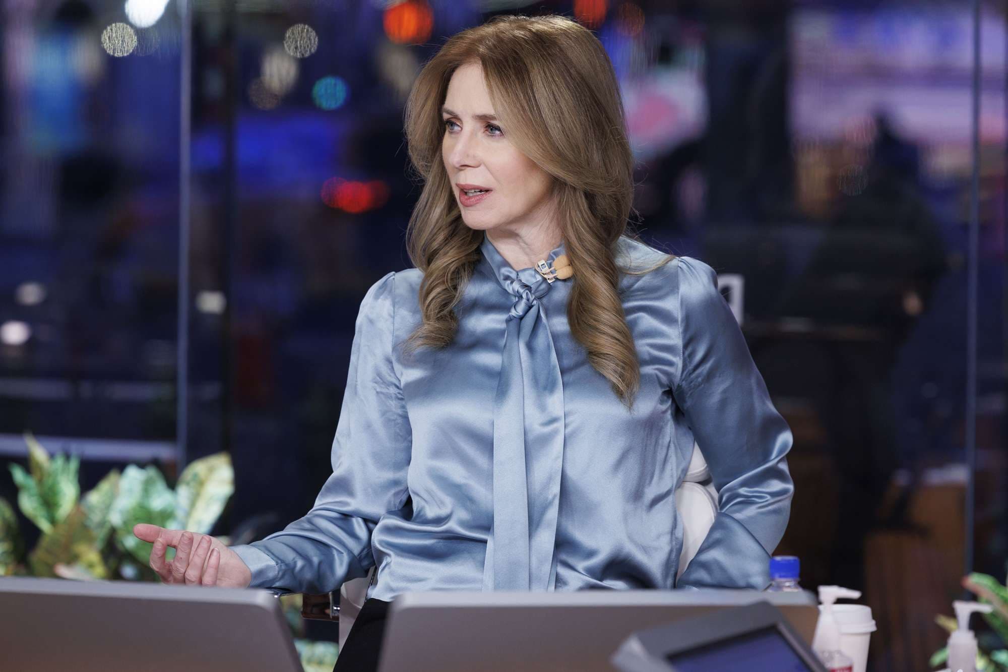 Becky Quick Net Worth