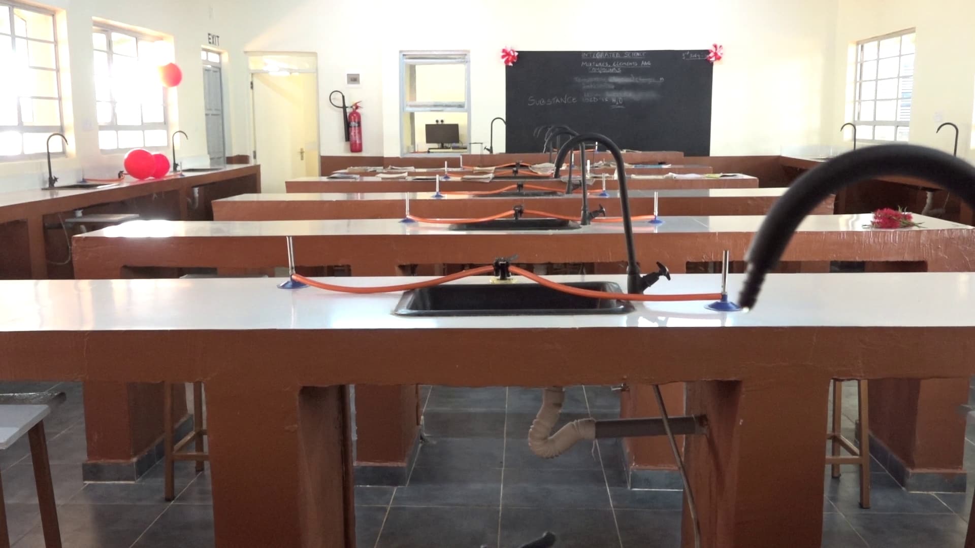 Mugururu Junior School gets new lab