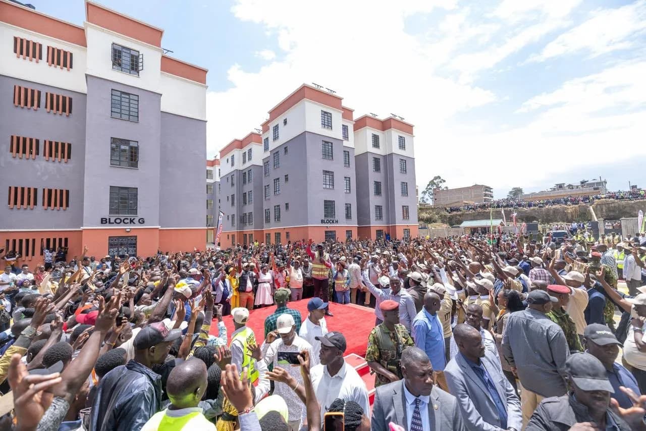 Ruto hands over 220 homes as Chepalungu Boma Yangu Estate sells out