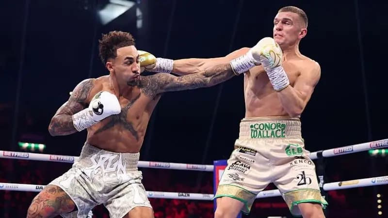 Whittaker survives late scare to hold on for points win