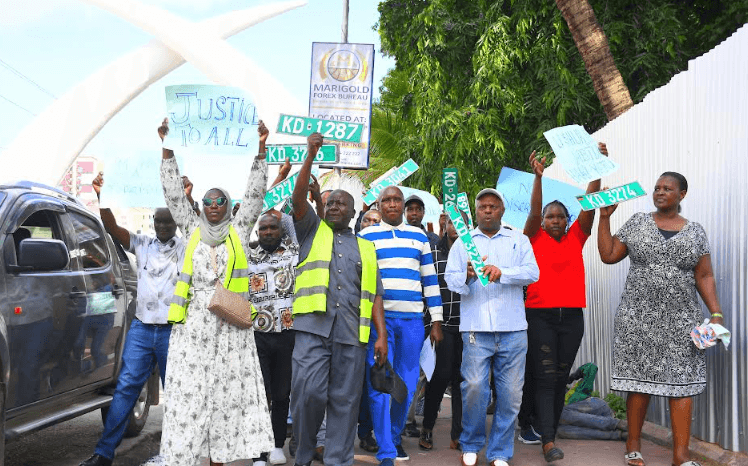 Car dealers protest NTSA system changes affecting use of KD number plates