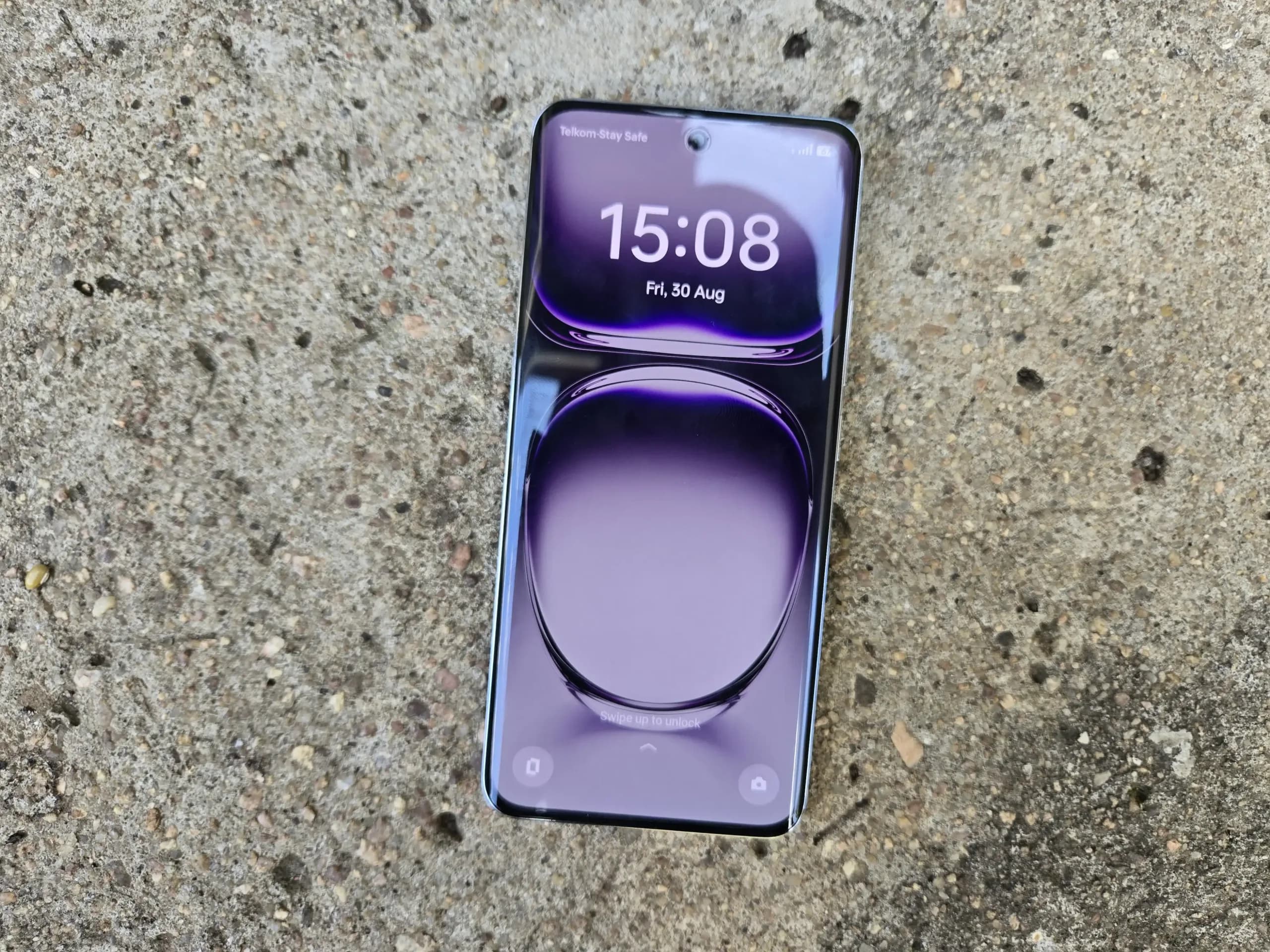 OPPO Reno 12 5G Review: A Fusion of Power, Style and Smart AI