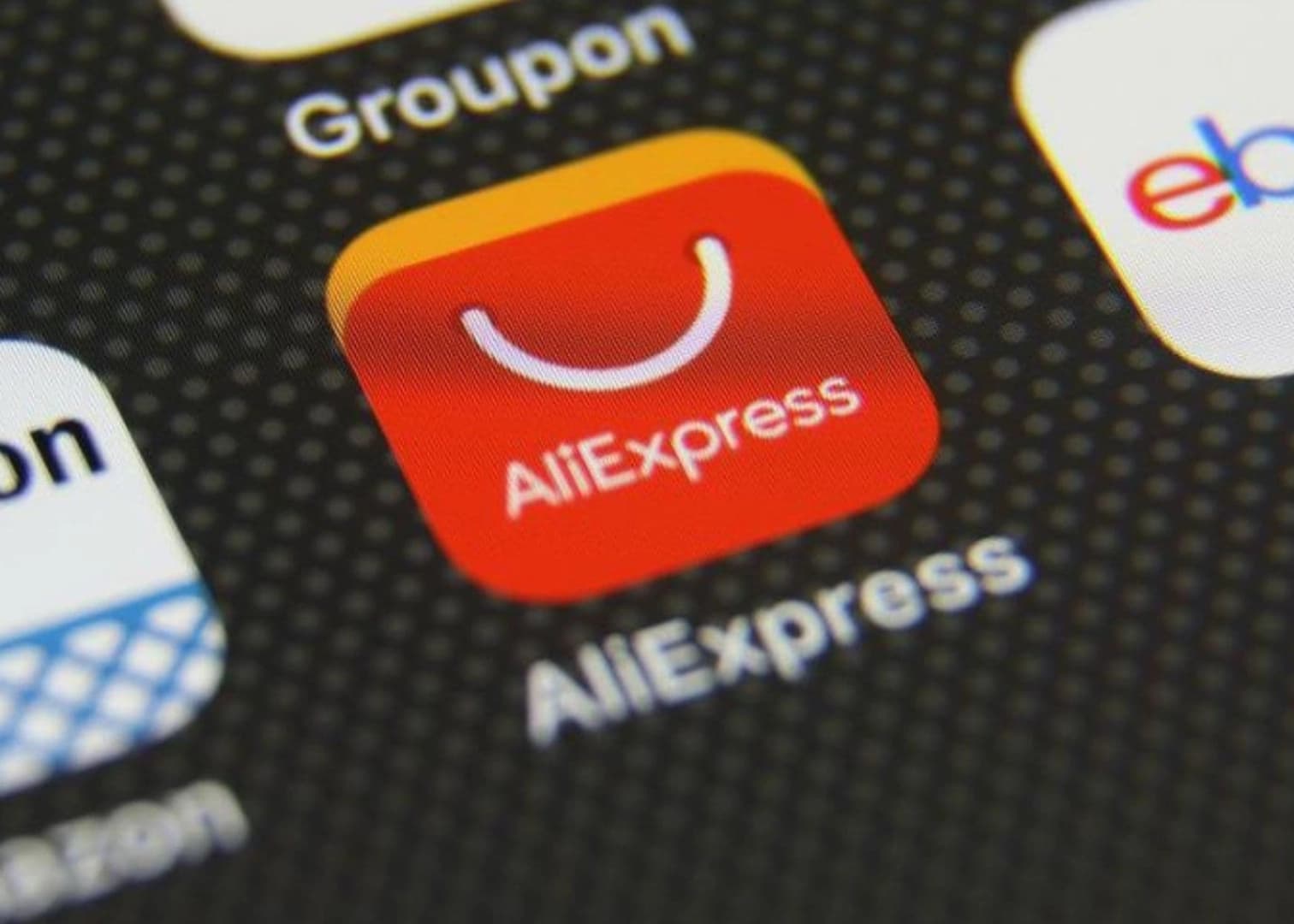 A Pair of Bluetooth Headphones Just Exposed How AliExpress Secretly Tracks You